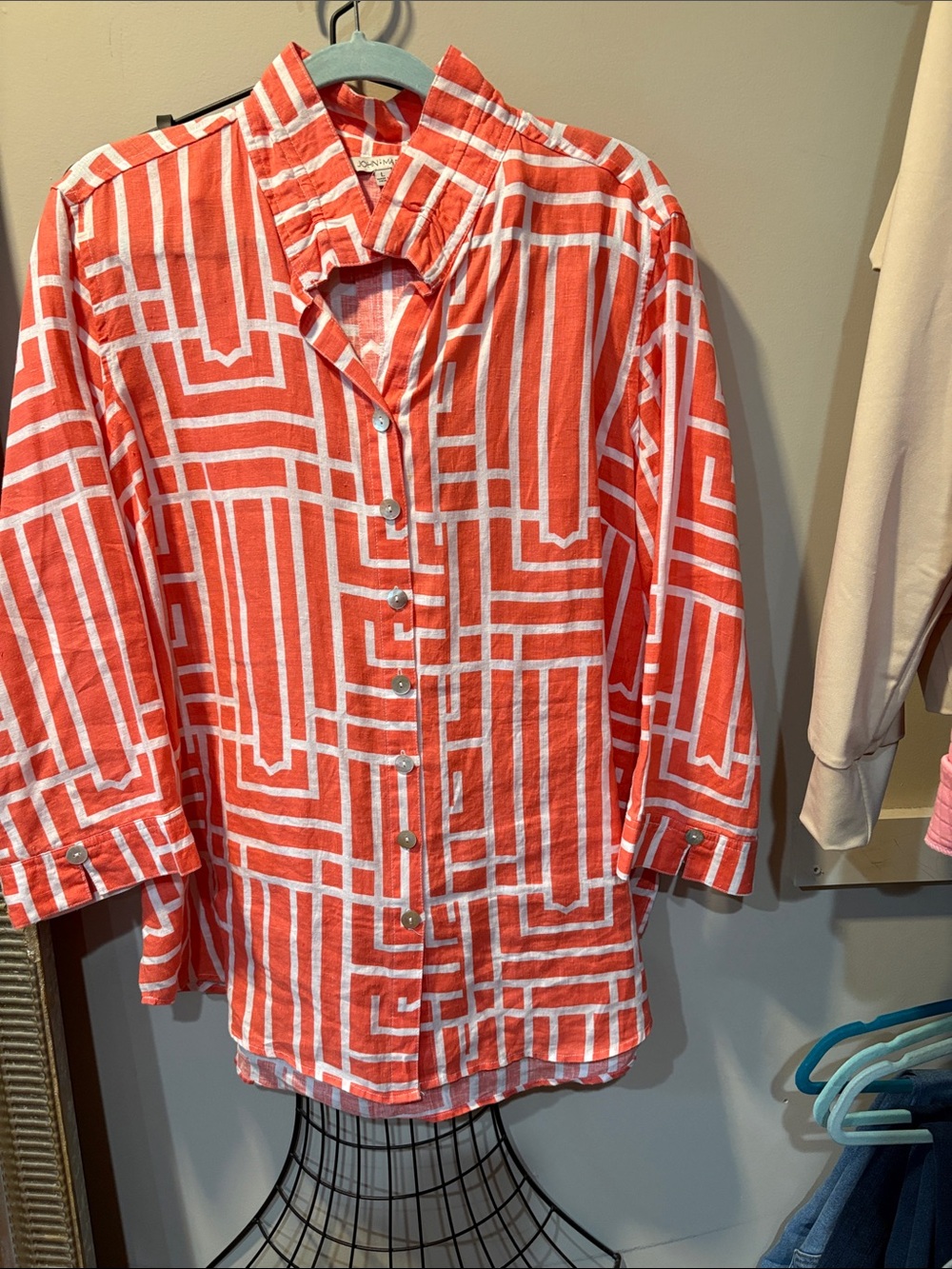 John Mark Coral and White Geometric Button-Front Blouse